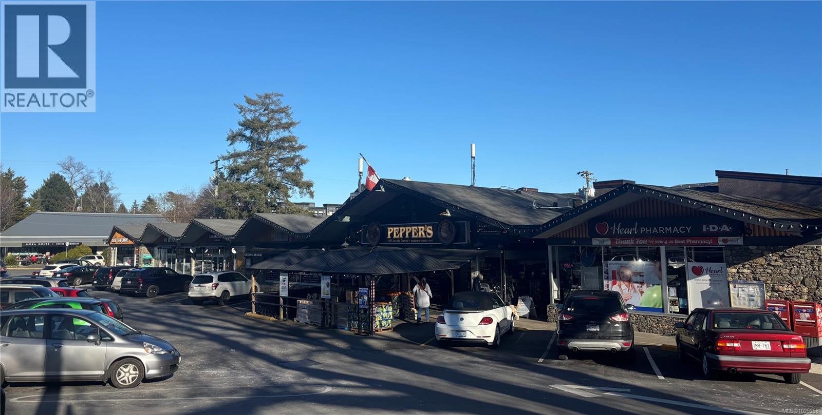 7 2585 Sinclair Rd Ne, Saanich, British Columbia  V8N 1C1 - Photo 30 - 1025258