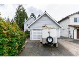 15098 98A AVENUE, Surrey, British Columbia