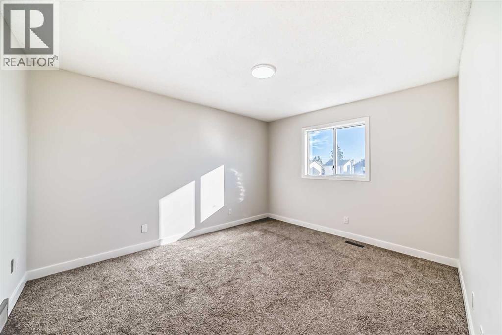 120 Martinview Close Ne, Calgary, Alberta  T3J 2R8 - Photo 17 - A2276775
