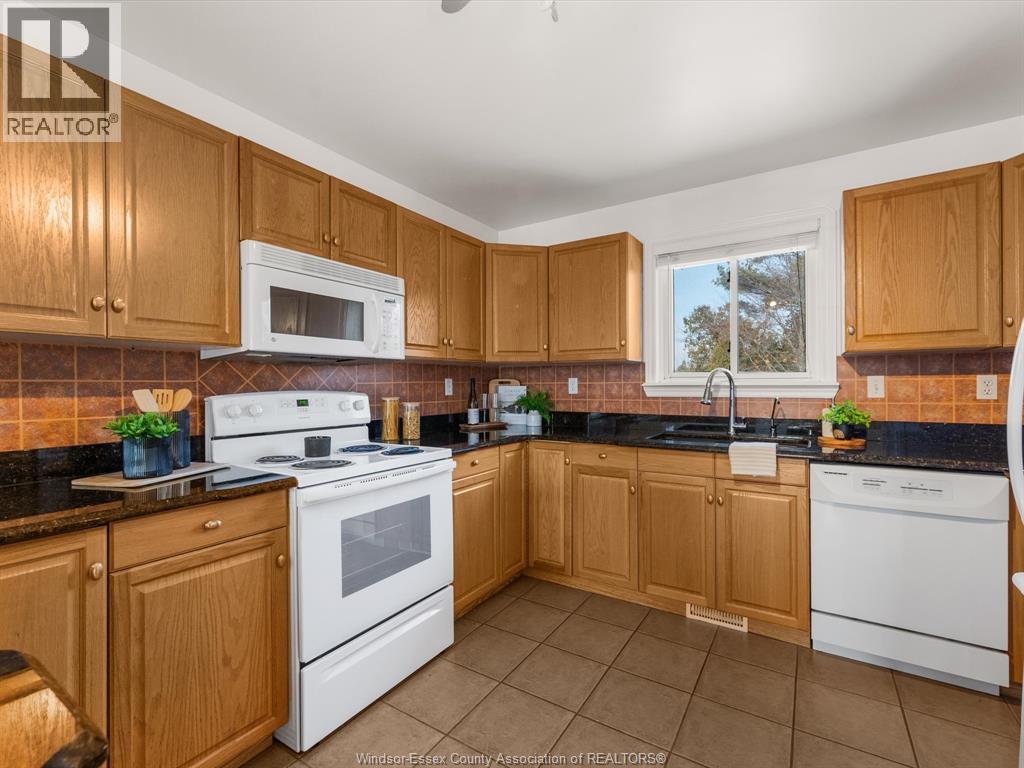 12470 Little River Boulevard, Tecumseh, Ontario  N8N 4V4 - Photo 18 - 26004364