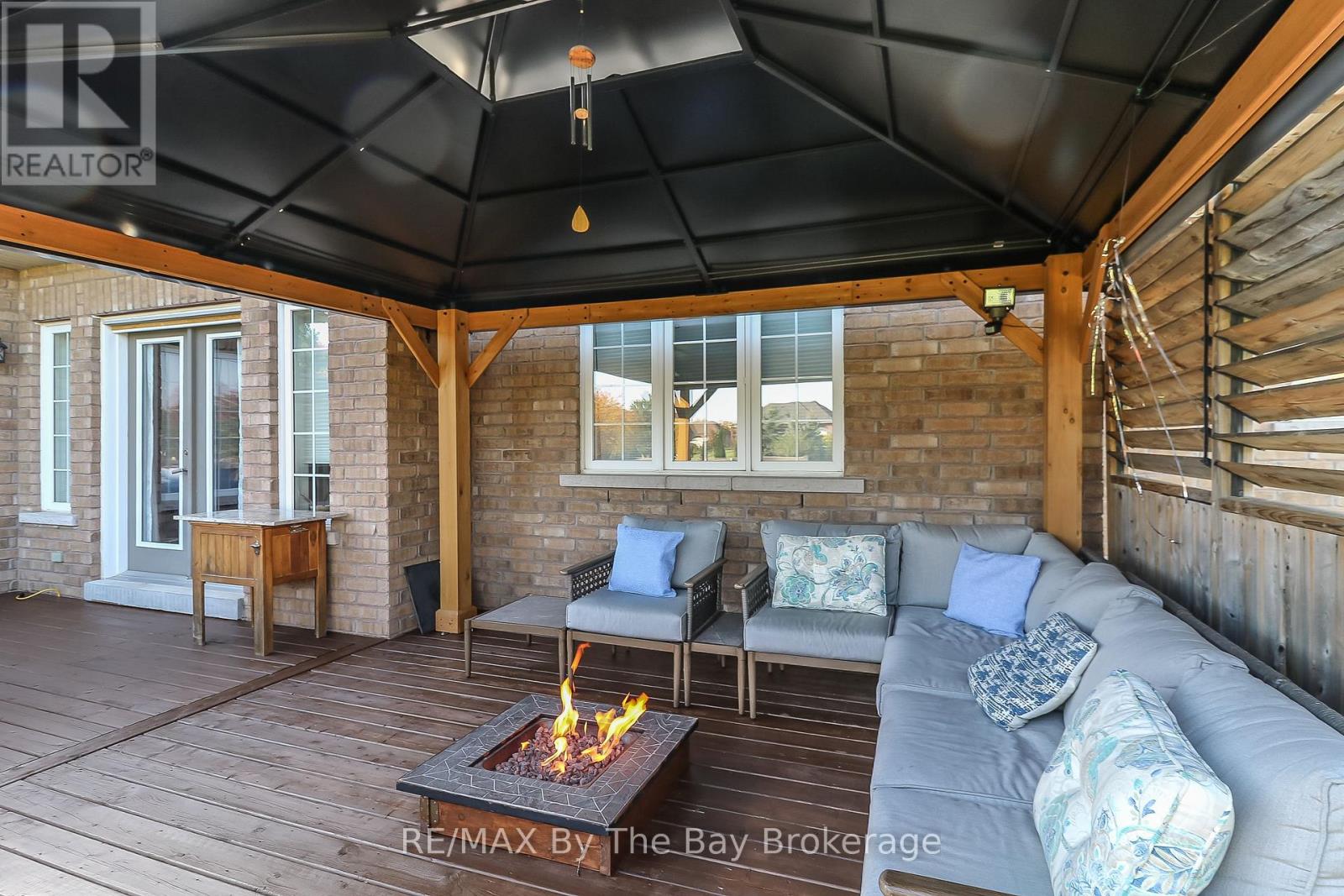 37 Walnut Drive, Wasaga Beach, Ontario L9Z 0A8 - Photo 30 - S12837638