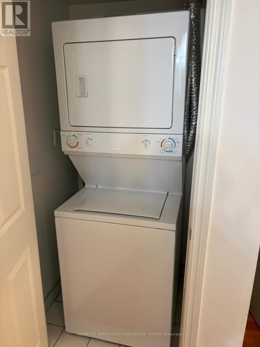 2807 - 763 Bay Street, Toronto, Ontario  M5G 2R3 - Photo 9 - C12753718