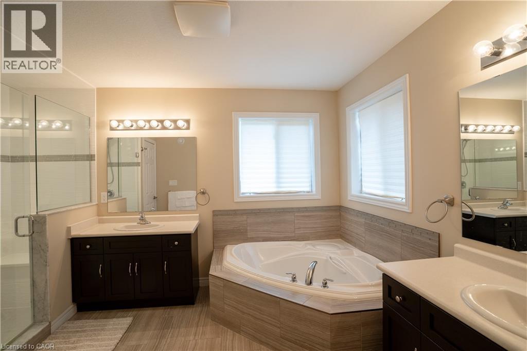 792 Snowberry Court, Waterloo, Ontario  N2V 0E7 - Photo 33 - 40808985