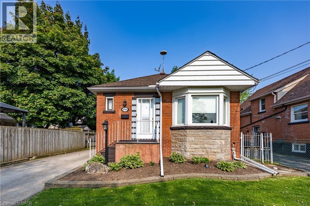 290 East 14th Street, Hamilton, Ontario  L9A 4B9 - Photo 1 - 40808447