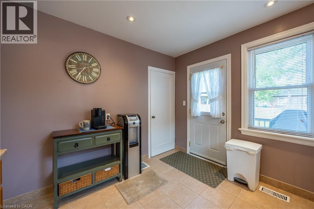 290 East 14th Street, Hamilton, Ontario  L9A 4B9 - Photo 11 - 40808447