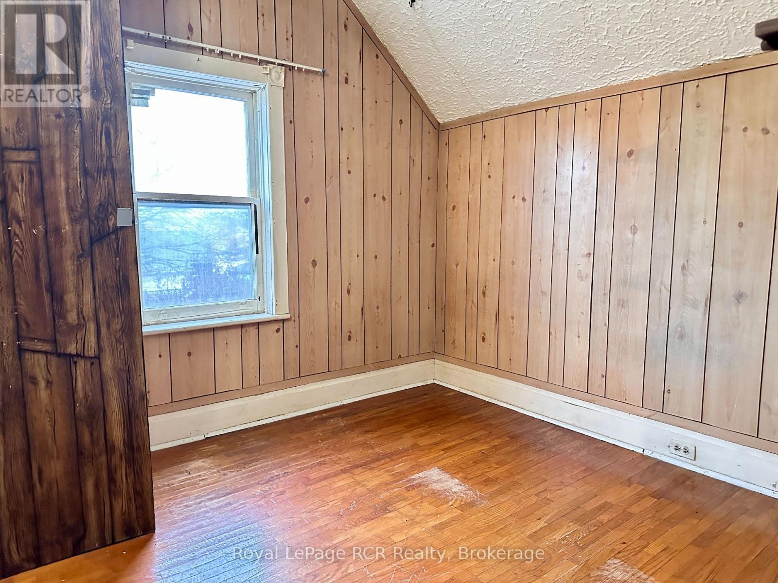 462 12th Street, Hanover, Ontario  N4N 1V9 - Photo 32 - X12837636