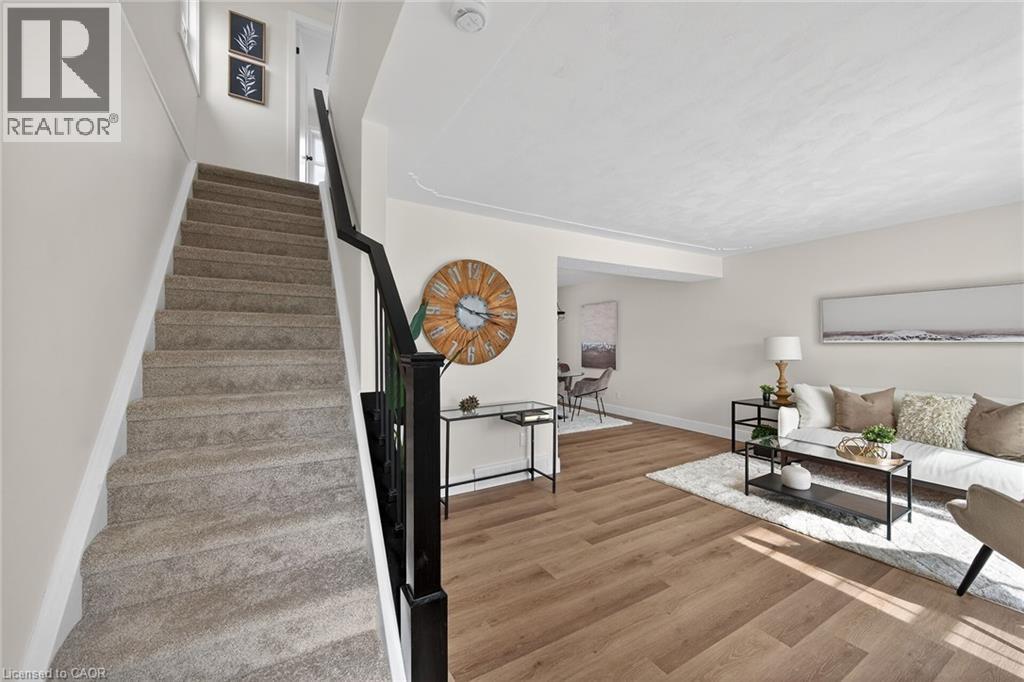 1418 Pineview Court, Cambridge, Ontario  N3H 4X1 - Photo 3 - 40808134