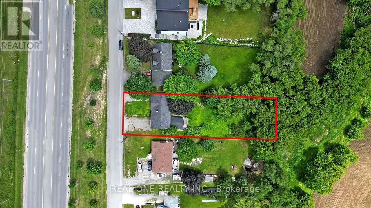 1377 Old Green Lane E, East Gwillimbury, Ontario  L9N 0L8 - Photo 5 - N12373097