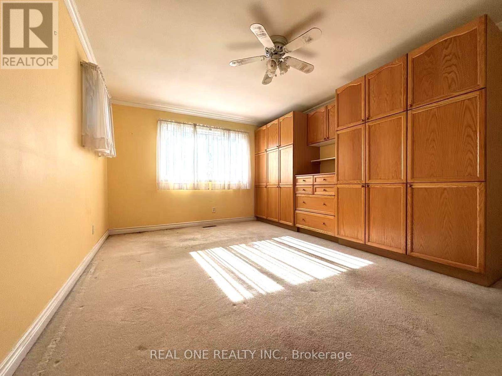 1377 Old Green Lane E, East Gwillimbury, Ontario  L9N 0L8 - Photo 11 - N12373097