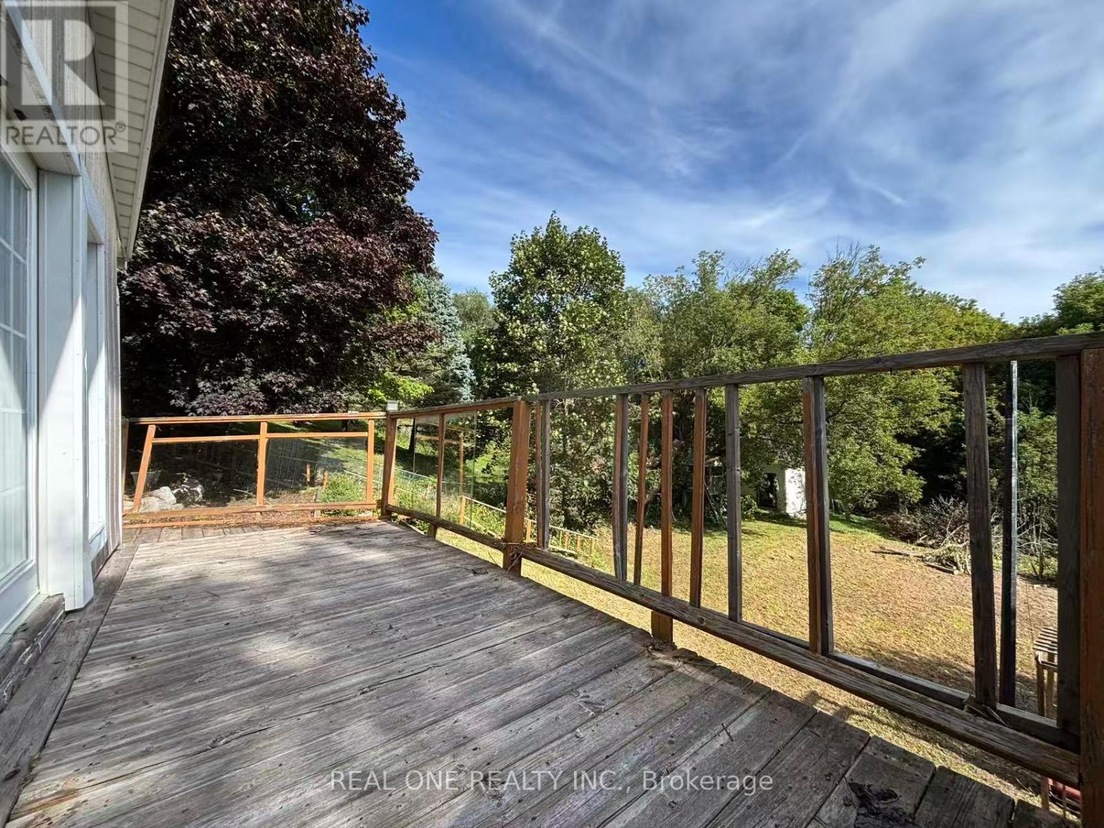 1377 Old Green Lane E, East Gwillimbury, Ontario  L9N 0L8 - Photo 30 - N12373097