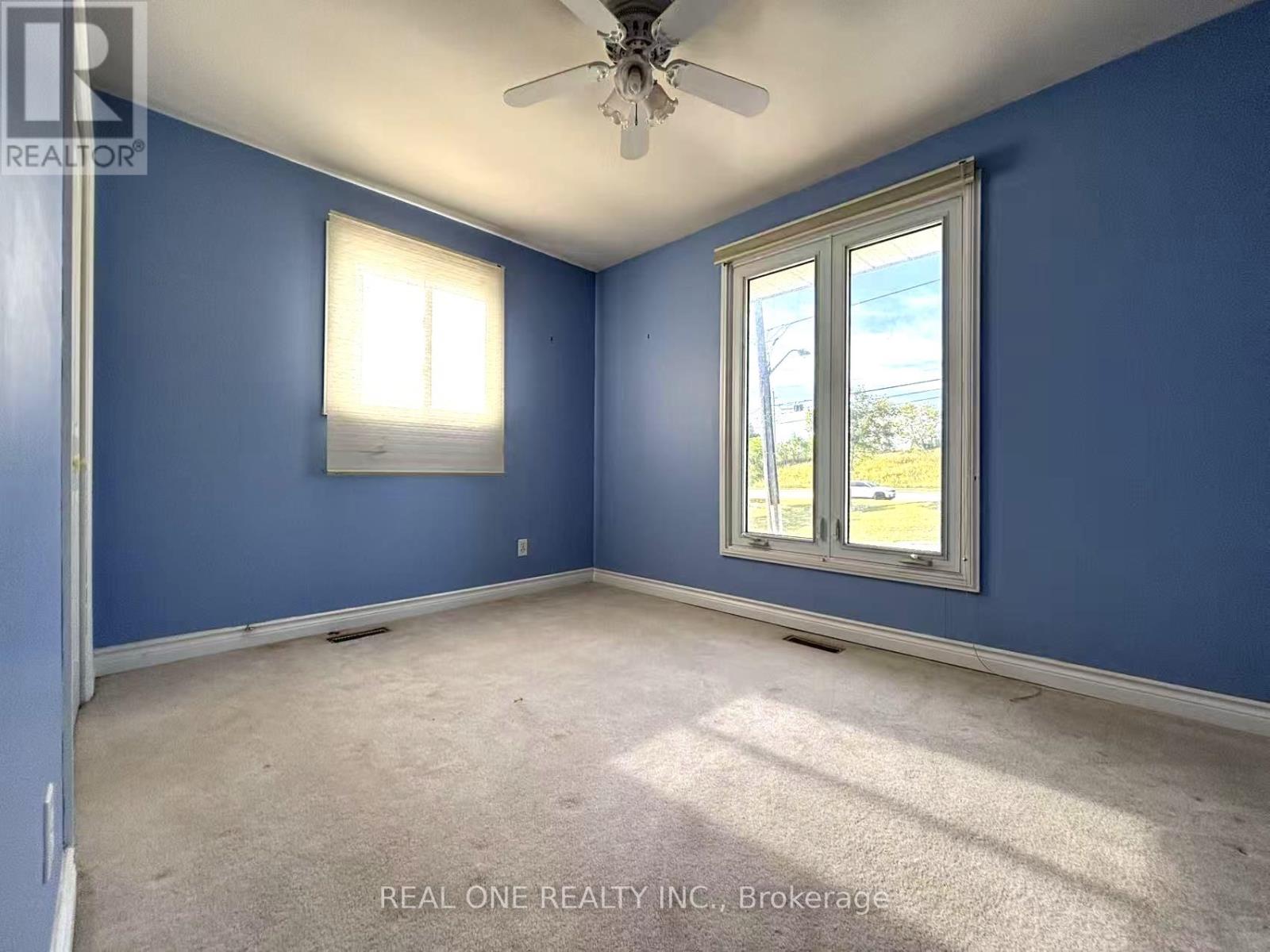 1377 Old Green Lane E, East Gwillimbury, Ontario  L9N 0L8 - Photo 14 - N12373097