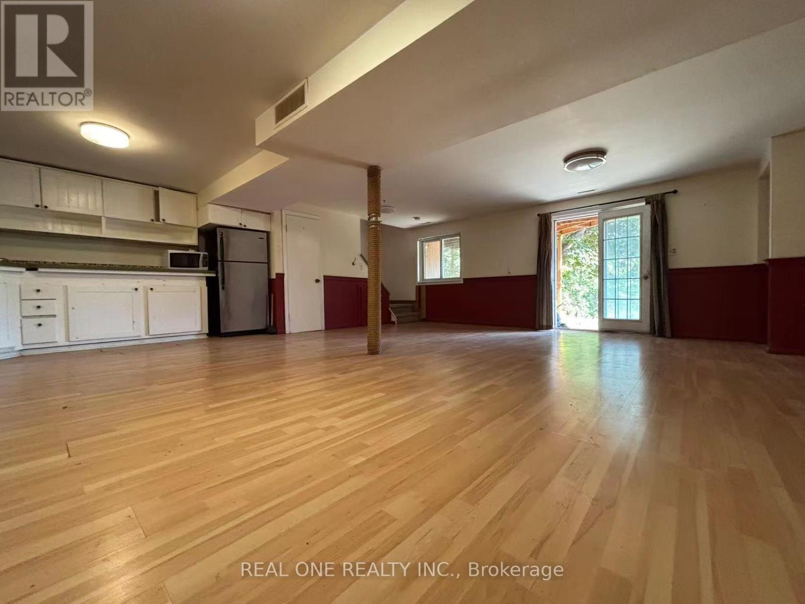 1377 Old Green Lane E, East Gwillimbury, Ontario  L9N 0L8 - Photo 20 - N12373097