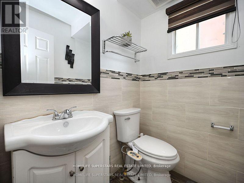 20 Bexley Court, Brampton, Ontario  L6W 4B2 - Photo 15 - W12638362