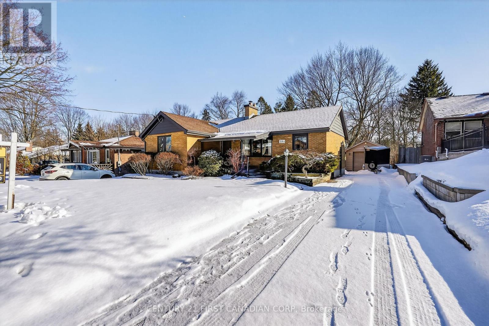 294 STEPHEN STREET, London South, Ontario