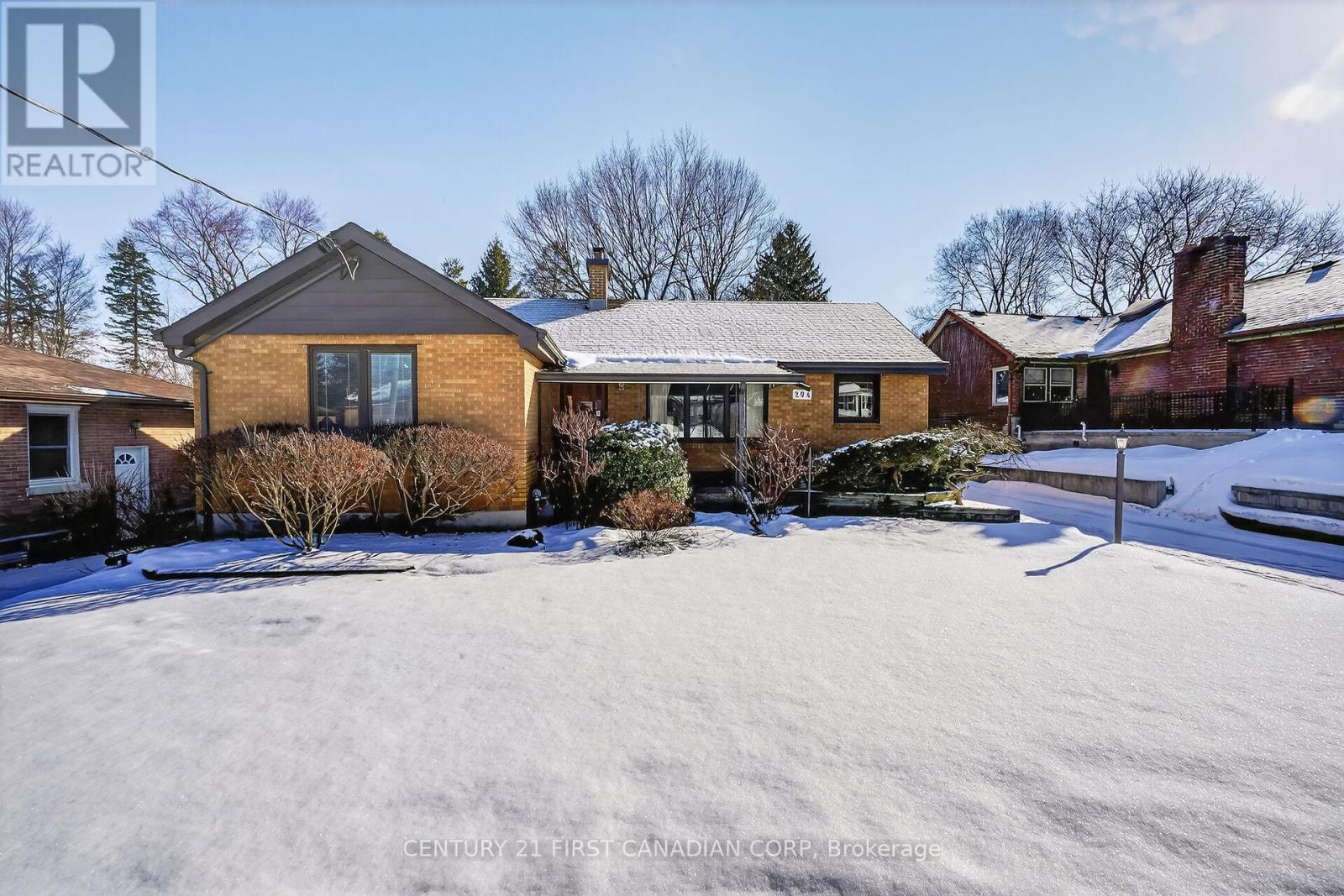 294 Stephen Street, London South, Ontario  N6K 2N1 - Photo 2 - X12837598