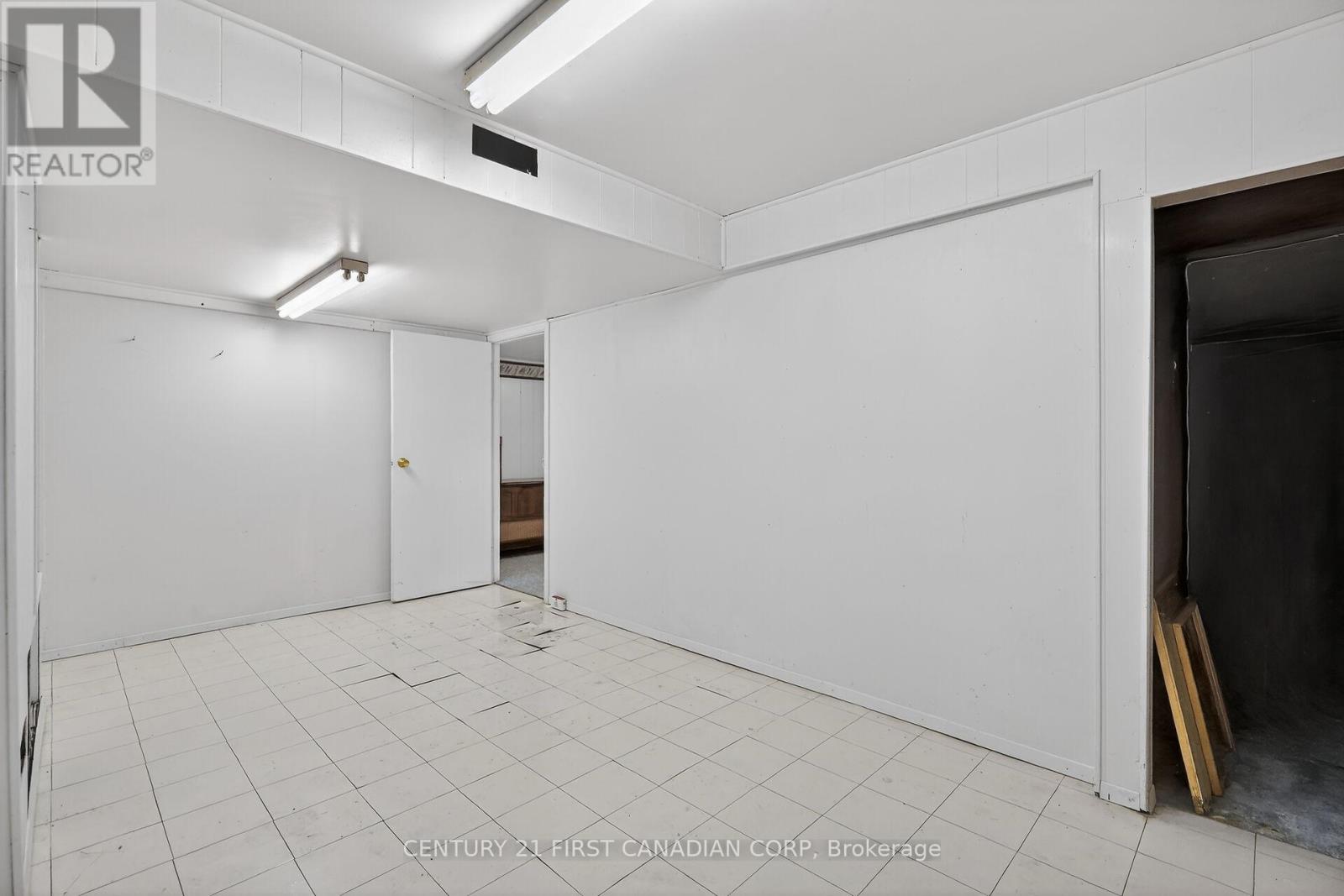 294 Stephen Street, London South, Ontario  N6K 2N1 - Photo 24 - X12837598