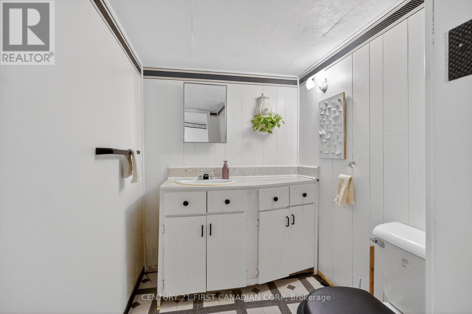 294 Stephen Street, London South, Ontario  N6K 2N1 - Photo 25 - X12837598