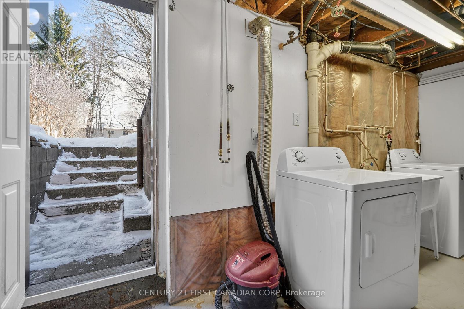 294 Stephen Street, London South, Ontario  N6K 2N1 - Photo 30 - X12837598