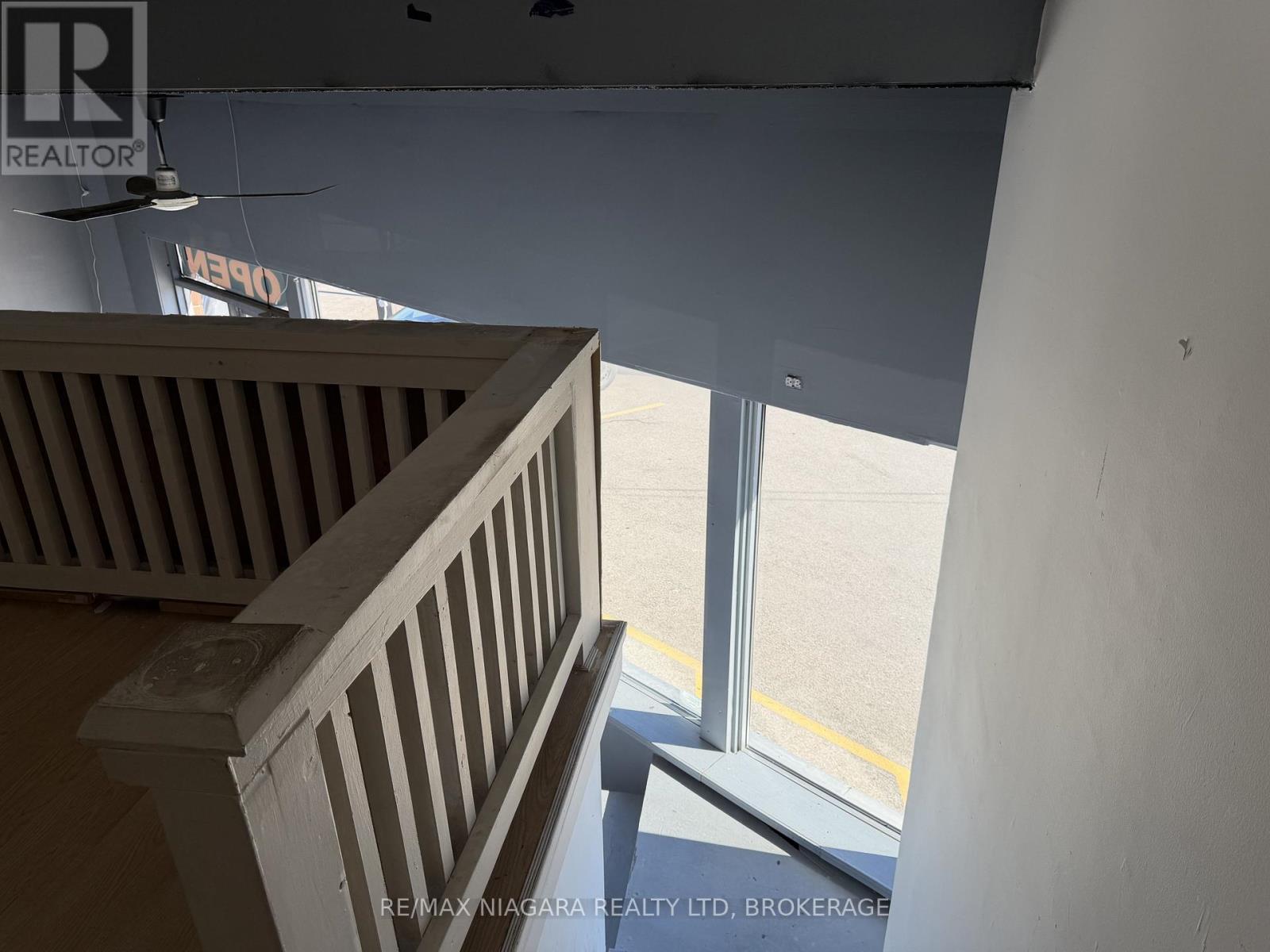 577 Niagara Street, Welland, Ontario L3C 1L9 - Photo 8 - X12826478