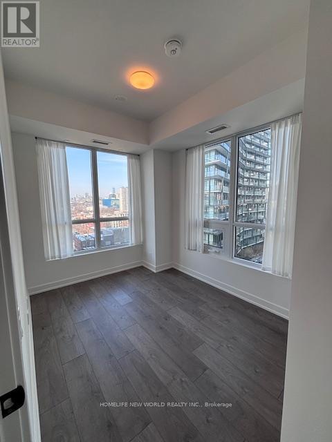 1302 - 108 Peter Street, Toronto, Ontario  M5V 0W2 - Photo 12 - C12837524