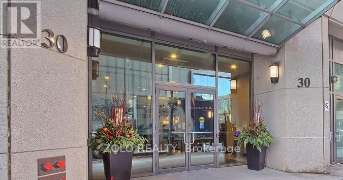 3615 - 30 Grand Trunk Crescent, Toronto, Ontario  M5J 3A4 - Photo 2 - C12837540