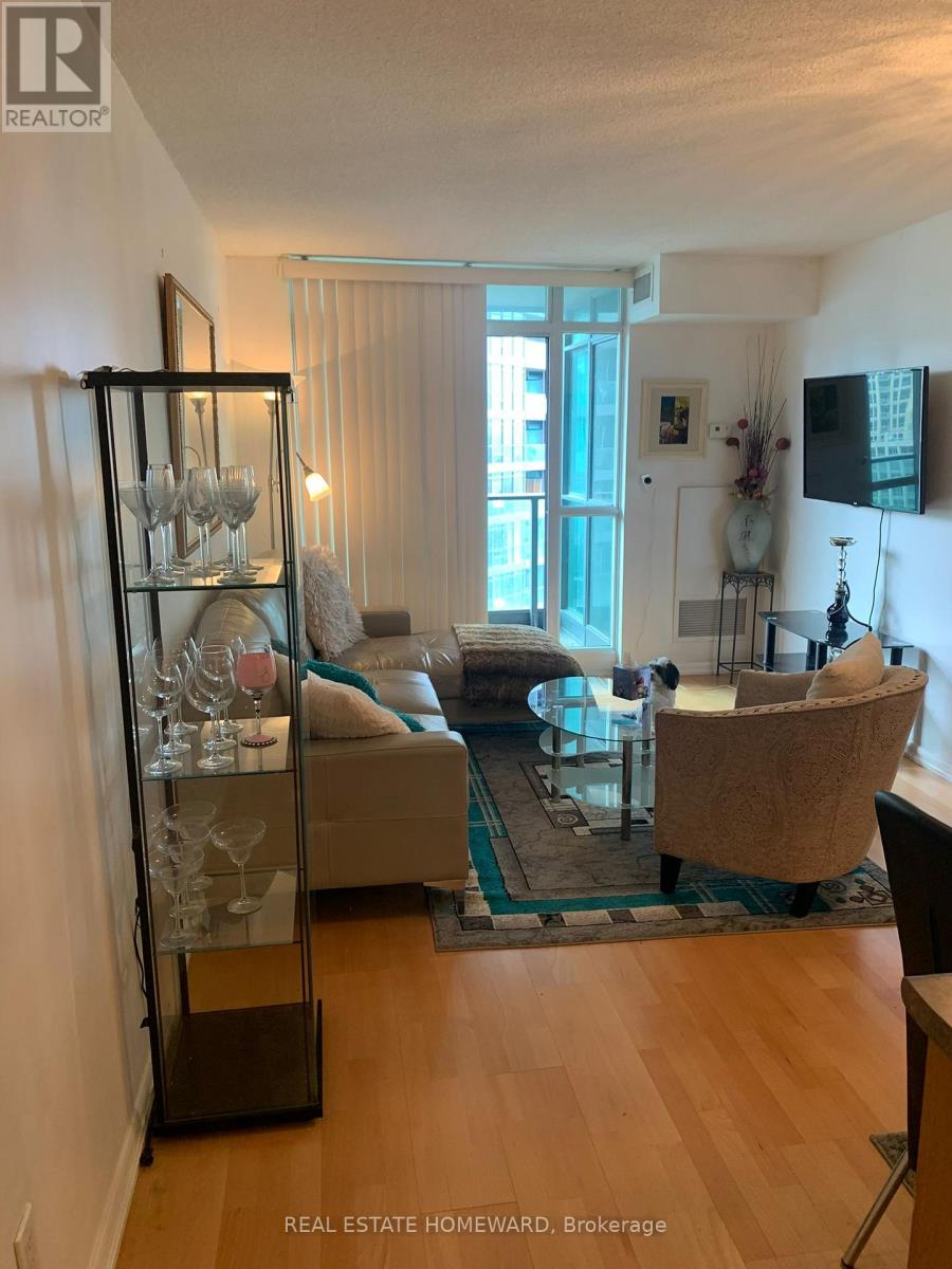 1613 - 231 Fort York Boulevard, Toronto, Ontario  M5V 1B2 - Photo 4 - C12837550