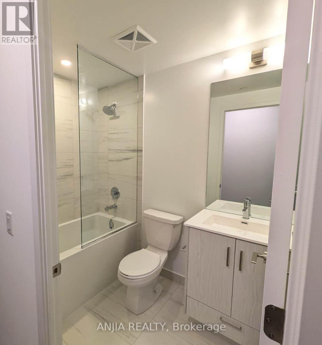 1507 - 180 Front Street E, Toronto, Ontario  M5A 0K9 - Photo 7 - C12837564