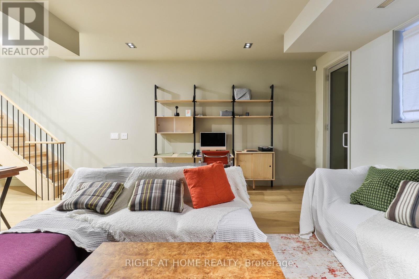 18 Mitchell Avenue, Toronto, Ontario  M6J 1B9 - Photo 28 - C12837568