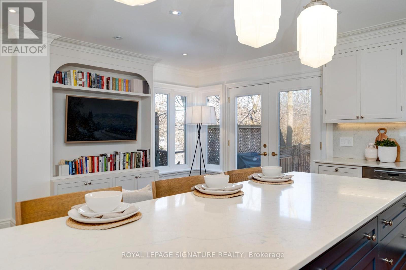 165 Welland Avenue, Toronto, Ontario  M4T 2J6 - Photo 19 - C12837578