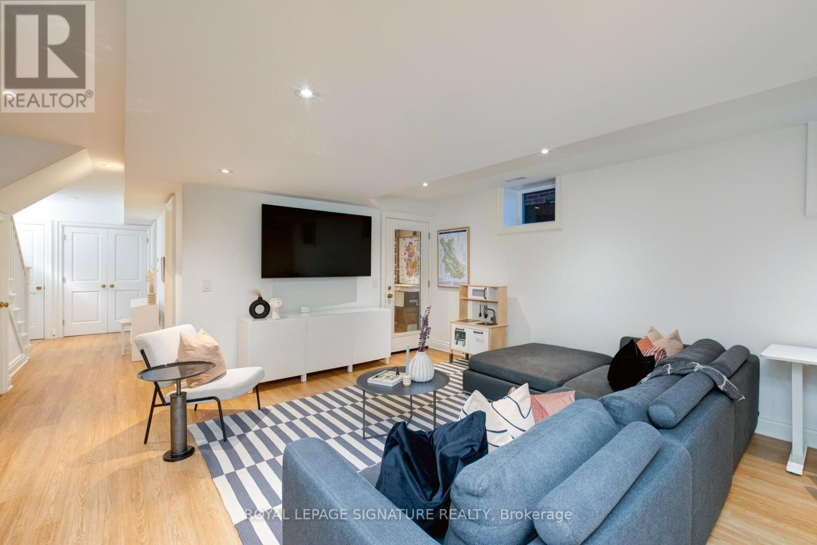 165 Welland Avenue, Toronto, Ontario  M4T 2J6 - Photo 37 - C12837578