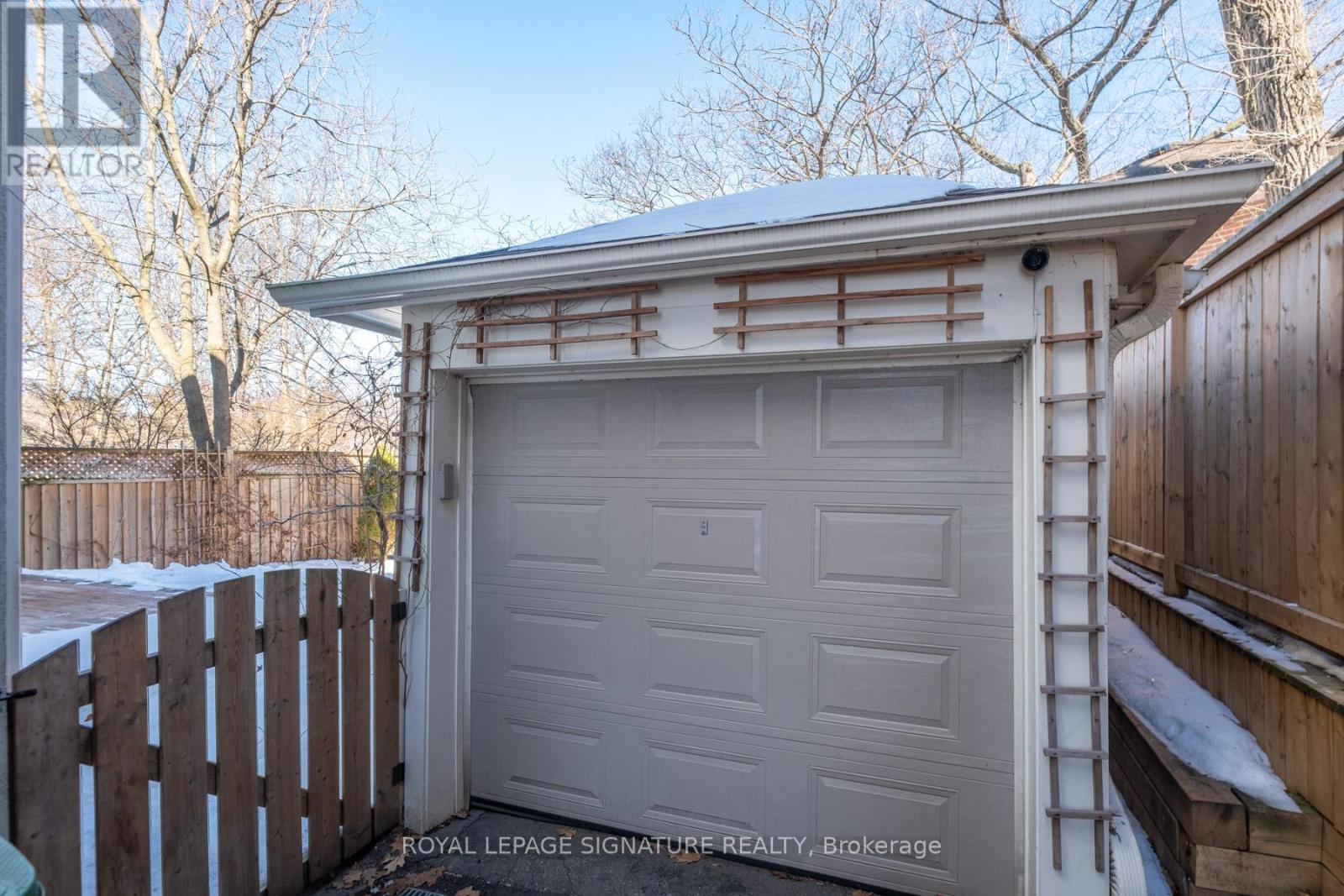 165 Welland Avenue, Toronto, Ontario  M4T 2J6 - Photo 47 - C12837578