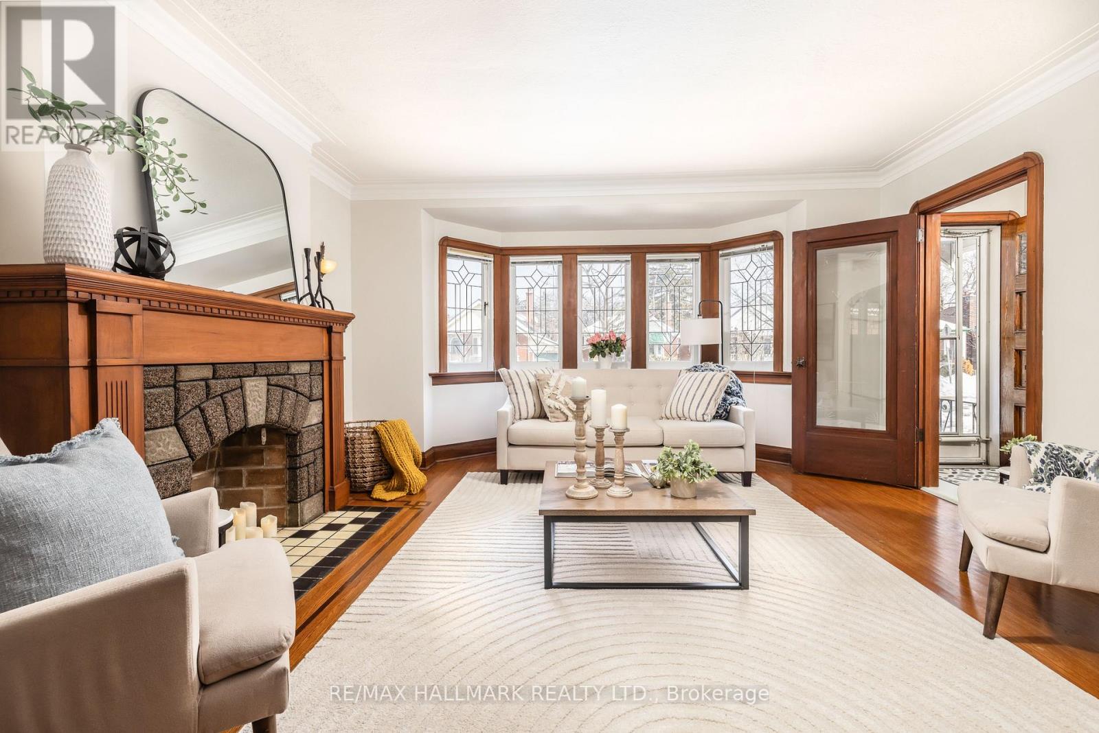 18 Fairside Avenue, Toronto, Ontario  M4C 3G9 - Photo 6 - E12837528