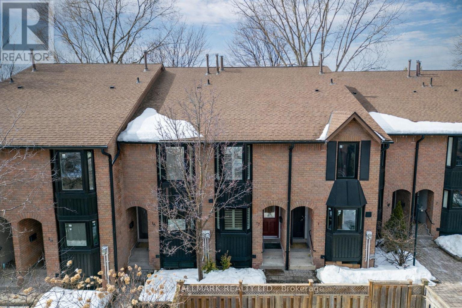 17 - 13 Kerr Road, Toronto, Ontario  M4L 1K2 - Photo 2 - E12837628