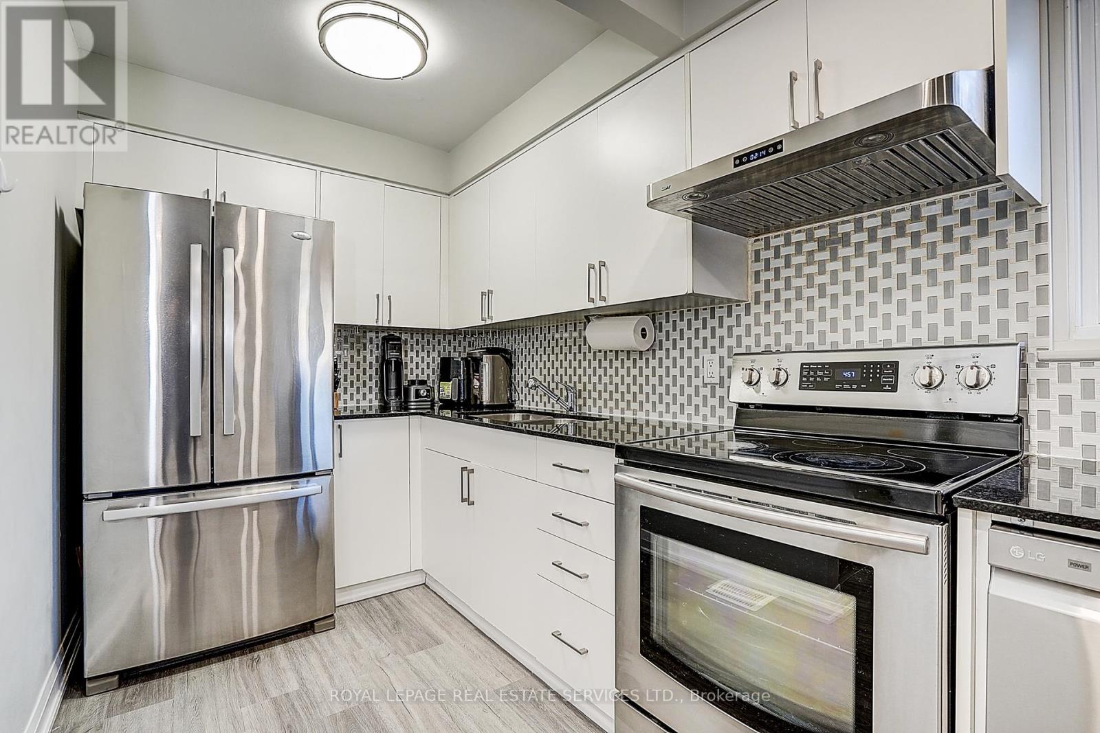 23 - 2020 Pharmacy Avenue, Toronto, Ontario  M1T 1H8 - Photo 18 - E12837634