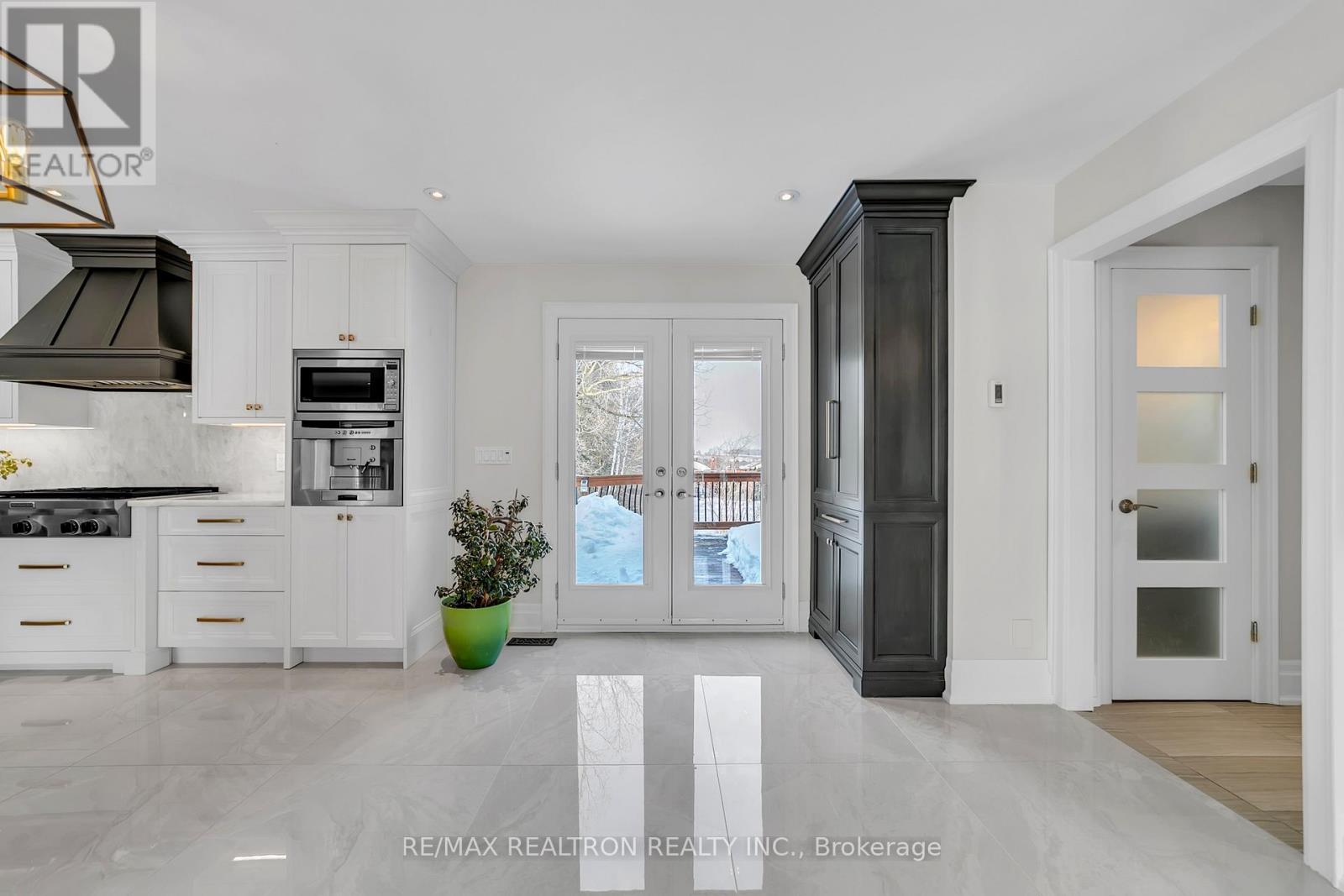 71 Fletcher Street, Bradford West Gwillimbury, Ontario  L3Z 1M1 - Photo 16 - N12837518