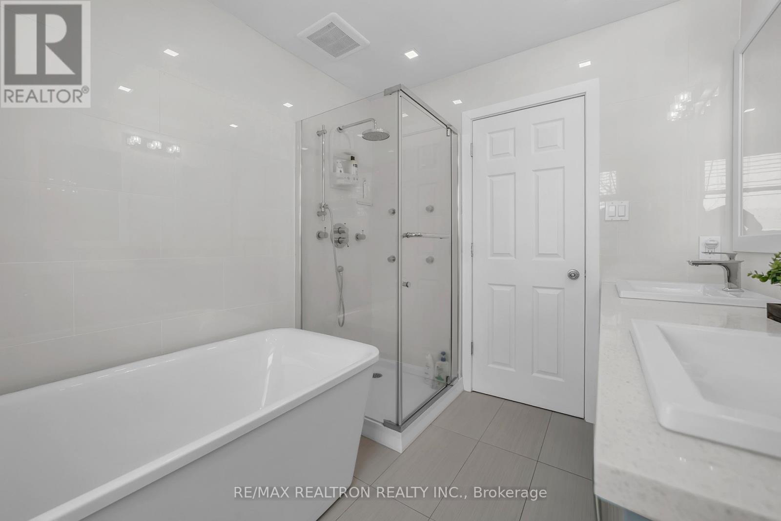 71 Fletcher Street, Bradford West Gwillimbury, Ontario  L3Z 1M1 - Photo 36 - N12837518