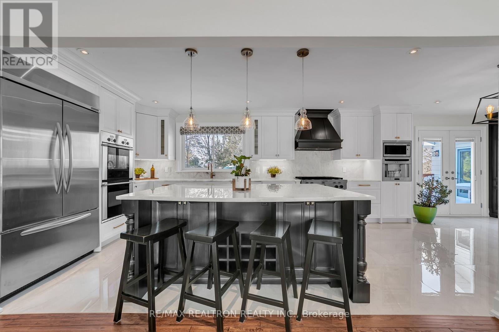 71 Fletcher Street, Bradford West Gwillimbury, Ontario  L3Z 1M1 - Photo 8 - N12837518