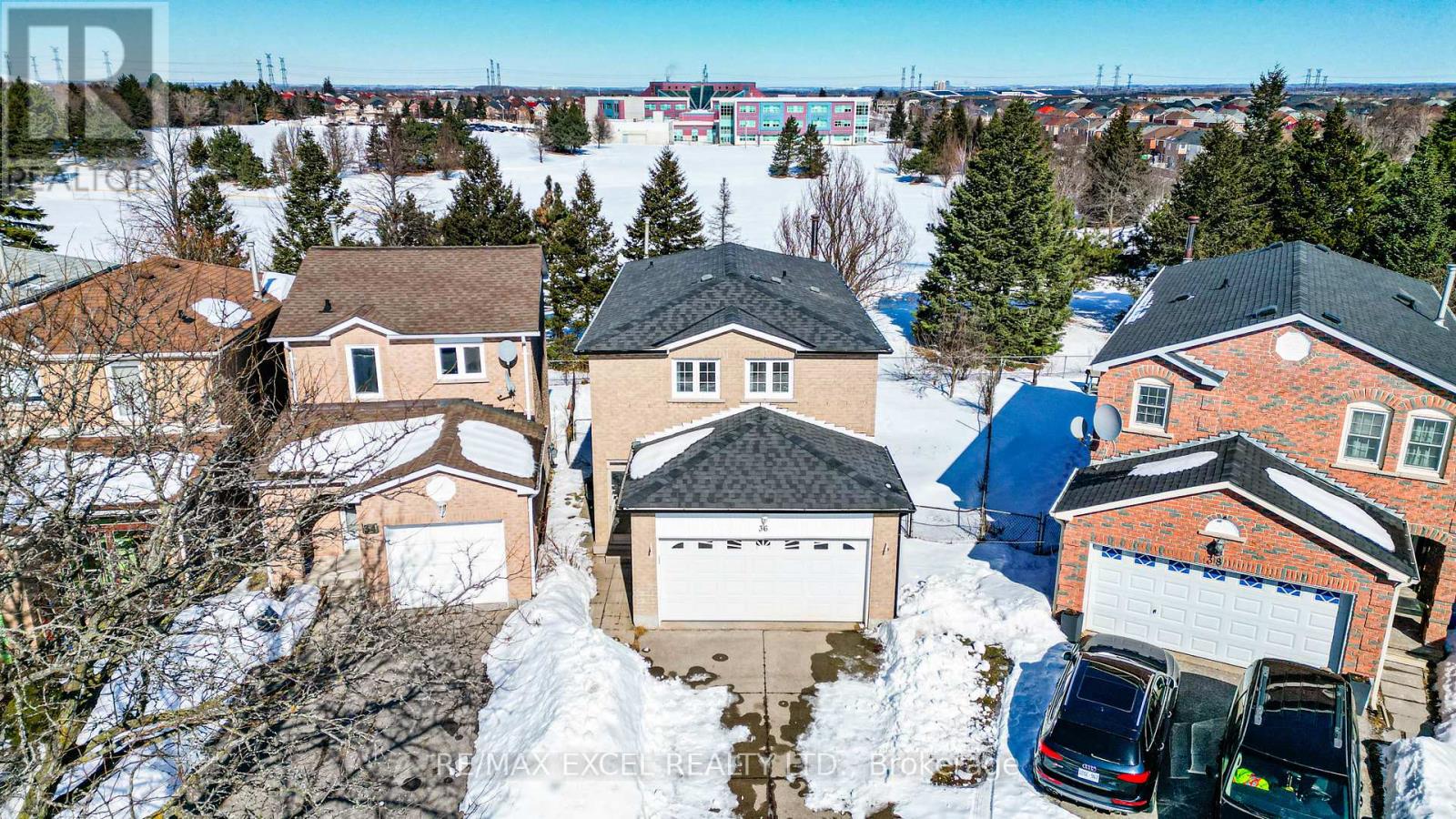 36 Laguna Crescent, Markham, Ontario  L3S 3G6 - Photo 4 - N12837542