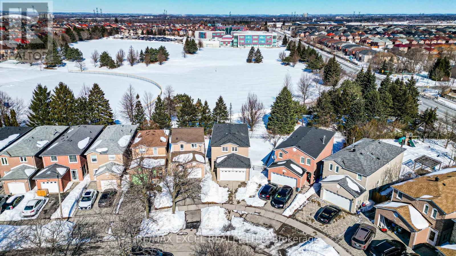 36 Laguna Crescent, Markham, Ontario  L3S 3G6 - Photo 5 - N12837542