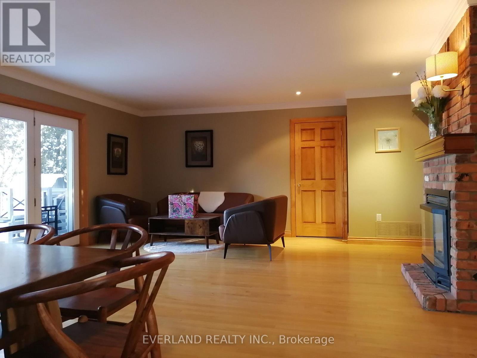 24940 Thorah Park Boulevard, Brock, Ontario L0K 1A0 - Photo 10 - N12837552