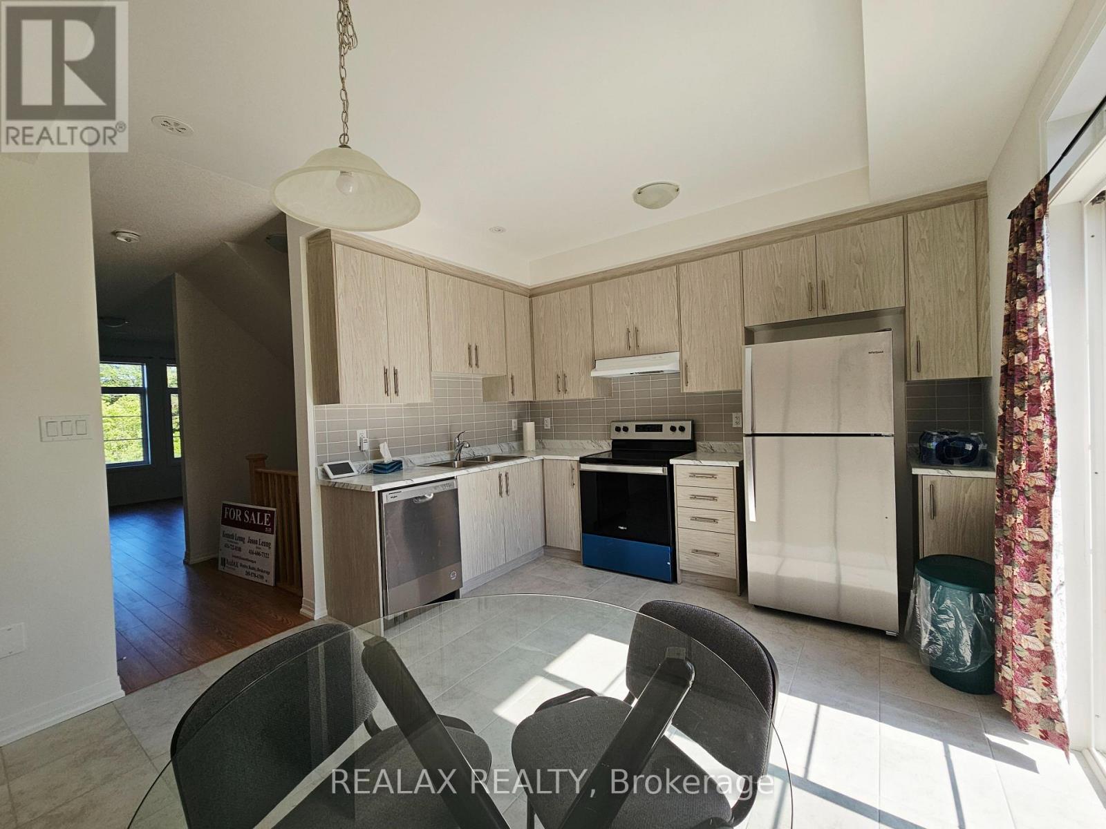 103 Carneros Way, Markham, Ontario  L6B 1R2 - Photo 9 - N12837604