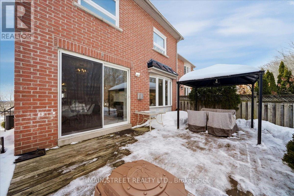 38 Carriage House Court, Richmond Hill, Ontario  L4E 4V3 - Photo 32 - N12837606