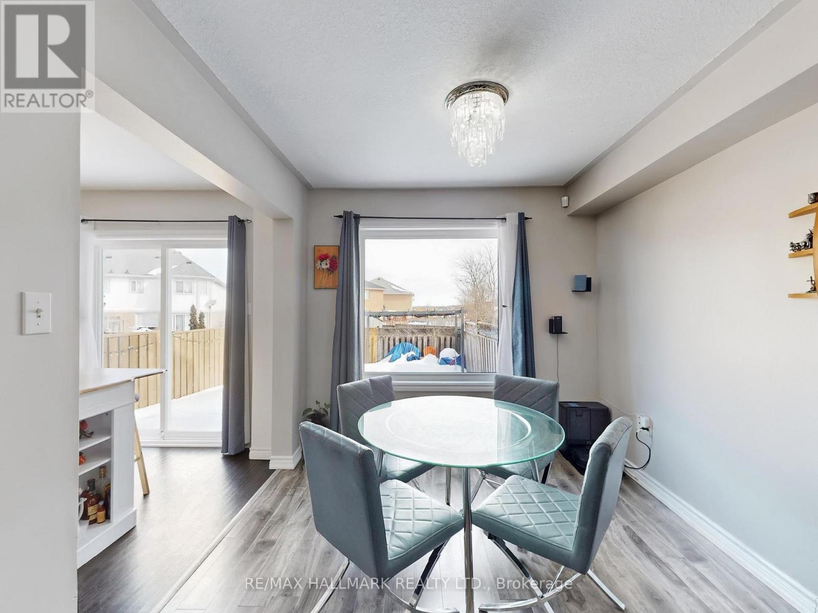 62 Crittenden Drive, Georgina, Ontario  L4P 4E3 - Photo 8 - N12837626