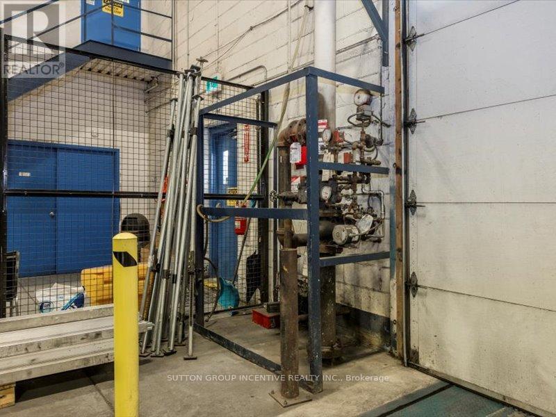 D - 25 Lorena Street, Barrie, Ontario  L4N 3H5 - Photo 6 - S12837590