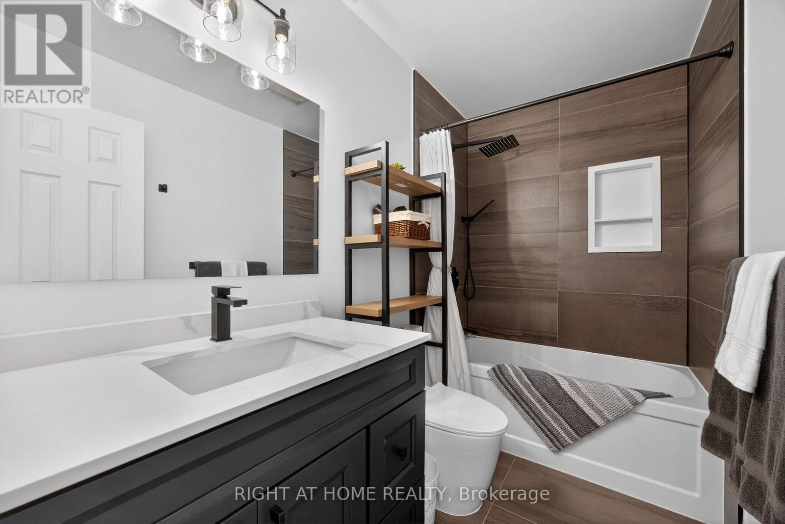 51 Copeman Crescent, Barrie (Painswick North), Ontario L4N 8B4 - Photo 15 - S12837624