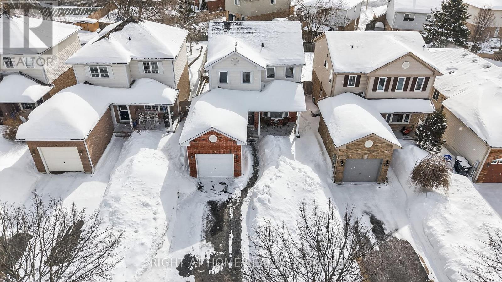 51 Copeman Crescent, Barrie (Painswick North), Ontario L4N 8B4 - Photo 3 - S12837624