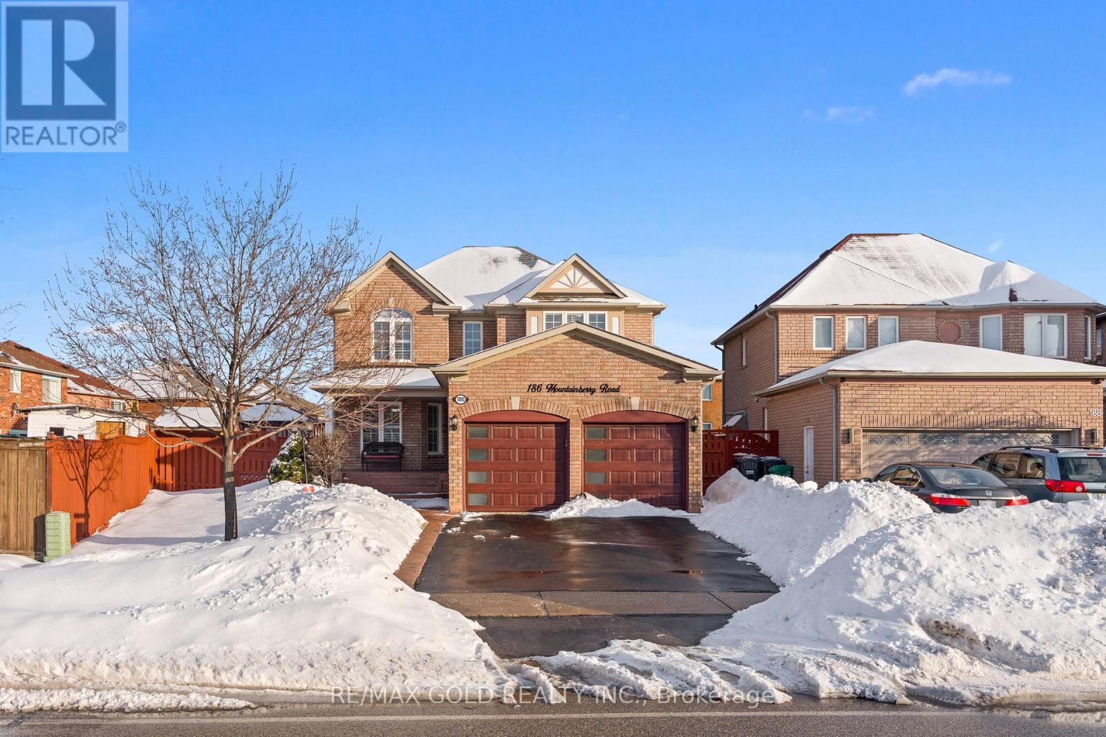 186 MOUNTAINBERRY ROAD, Brampton, Ontario