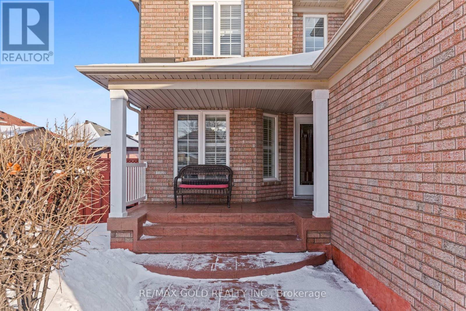 186 Mountainberry Road, Brampton, Ontario  L6R 2L2 - Photo 3 - W12837520