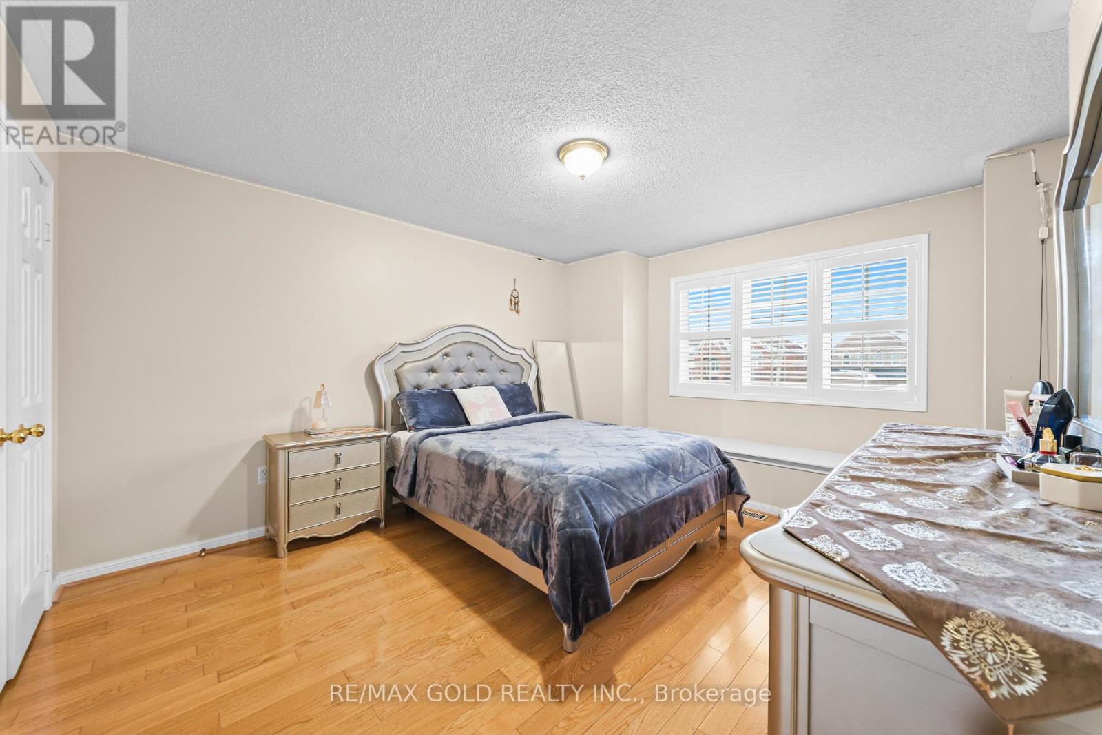 186 Mountainberry Road, Brampton, Ontario  L6R 2L2 - Photo 31 - W12837520