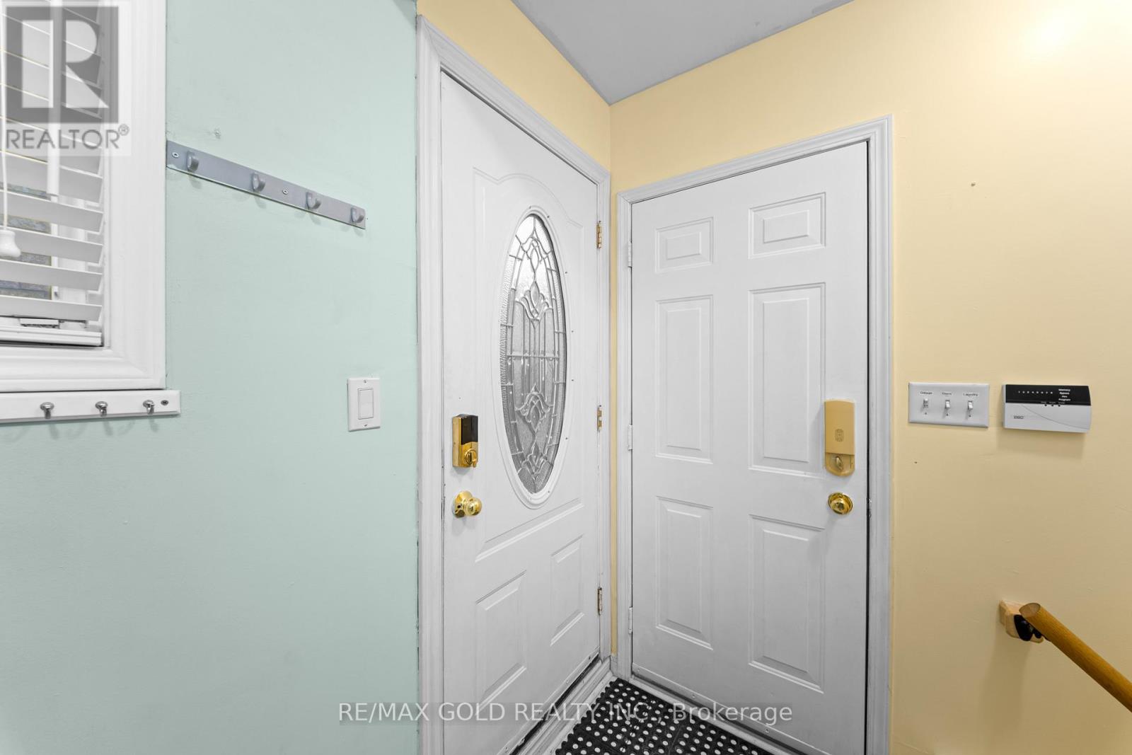 186 Mountainberry Road, Brampton, Ontario  L6R 2L2 - Photo 36 - W12837520